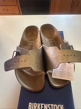 Birkenstock  CATALINA Gold Metallic Single-Strap Slide Sandals